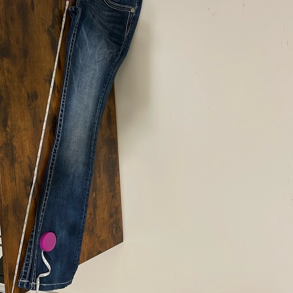 ☀️Sale☀️ Miss Me denim boot cut jeans embroidered and embellished size 29 waist - Picture 11 of 11